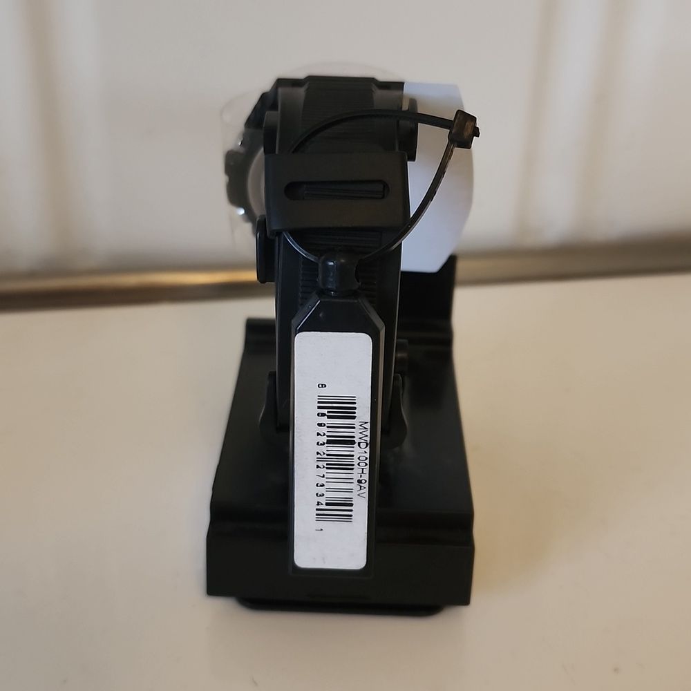 CASIO ILLUMINATOR WATCH 10 YEAR BATTERY - Picture 3 of 6
